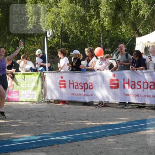 07.09.2025 - 19. Norderstedt Triathlon Zöllner http://msf.ph/oto/8785329 07.09.2025 12:40:15 Ziel 748, 763, 767, 778, 1239 meine-sportfotos.de