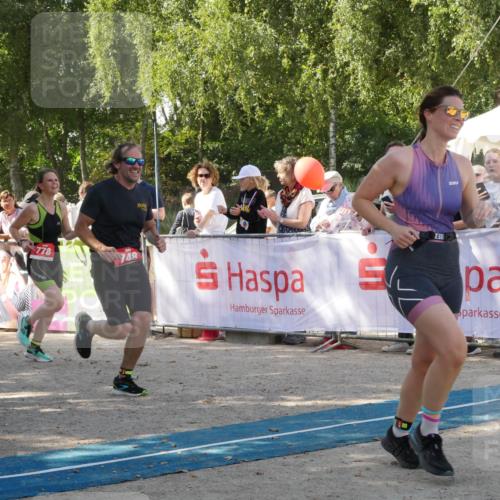 07.09.2025 - 19. Norderstedt Triathlon Zöllner http://msf.ph/oto/8785338 07.09.2025 12:40:17 Ziel 748, 763, 767, 778, 1239 meine-sportfotos.de
