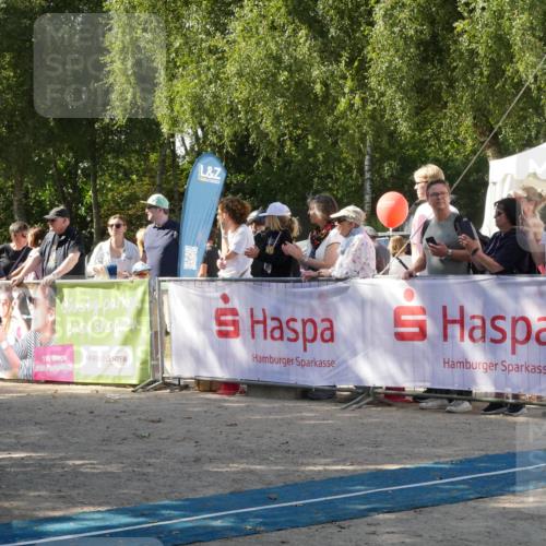 07.09.2025 - 19. Norderstedt Triathlon Zöllner http://msf.ph/oto/8785404 07.09.2025 12:42:03 Ziel 164, 287, 823, 846 meine-sportfotos.de