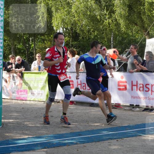 07.09.2025 - 19. Norderstedt Triathlon Zöllner http://msf.ph/oto/8785435 07.09.2025 12:42:29 Ziel 168, 741, 800 meine-sportfotos.de