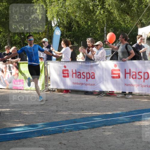 07.09.2025 - 19. Norderstedt Triathlon Zöllner http://msf.ph/oto/8785452 07.09.2025 12:42:35 Ziel 168, 215, 741, 800, 1300 meine-sportfotos.de