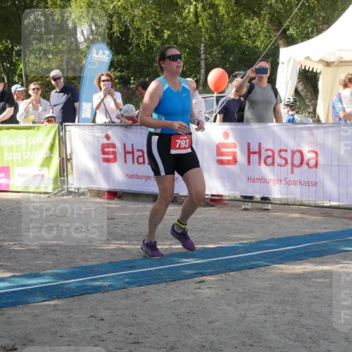 07.09.2025 - 19. Norderstedt Triathlon Zöllner http://msf.ph/oto/8785478 07.09.2025 12:42:53 Ziel 793 meine-sportfotos.de
