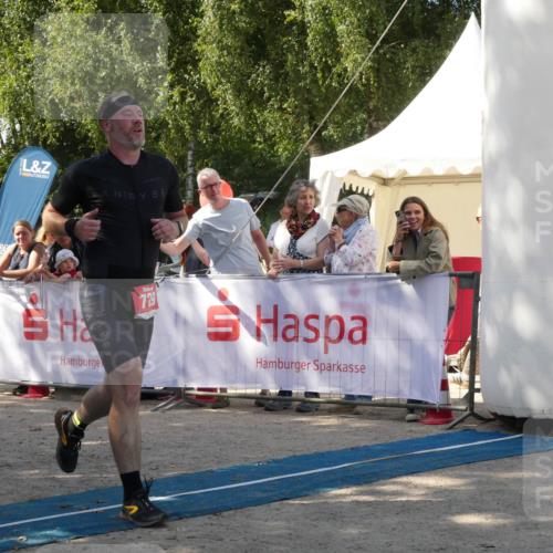 07.09.2025 - 19. Norderstedt Triathlon Zöllner http://msf.ph/oto/8785499 07.09.2025 12:45:47 Ziel 729 meine-sportfotos.de