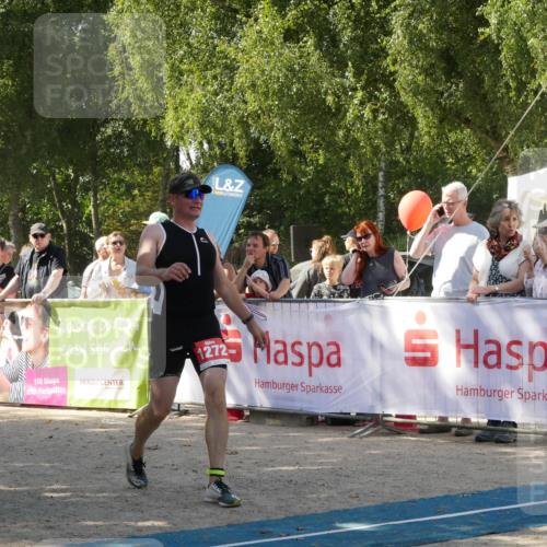 07.09.2025 - 19. Norderstedt Triathlon Zöllner http://msf.ph/oto/8785511 07.09.2025 12:45:53 Ziel 729, 1272 meine-sportfotos.de