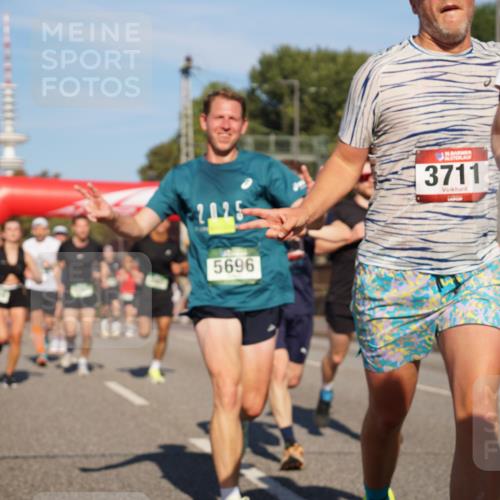 07.09.2025 - BARMER Alsterlauf Yannick Fuchs http://msf.ph/oto/8790578 07.09.2025 09:41:06 Laufen 2025, 5696, 3711 meine-sportfotos.de