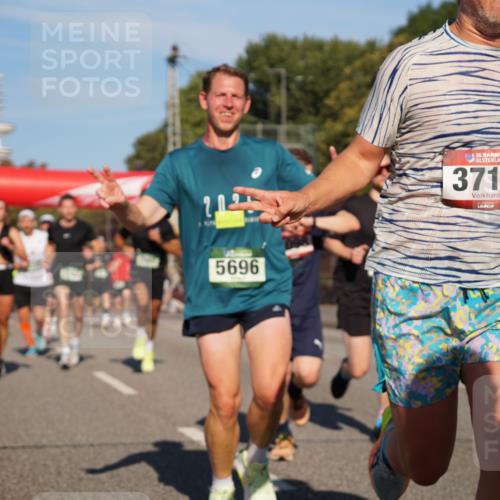 07.09.2025 - BARMER Alsterlauf Yannick Fuchs http://msf.ph/oto/8790585 07.09.2025 09:41:06 Laufen 212, 5696, 36, 3711 meine-sportfotos.de