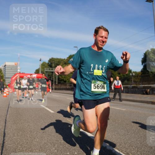 07.09.2025 - BARMER Alsterlauf Yannick Fuchs http://msf.ph/oto/8790608 07.09.2025 09:41:07 Laufen 2025, 39, 5696 meine-sportfotos.de
