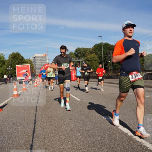 07.09.2025 - BARMER Alsterlauf Yannick Fuchs http://msf.ph/oto/8790692 07.09.2025 09:41:11 Laufen 3575, 3206, 5380, 2453 meine-sportfotos.de
