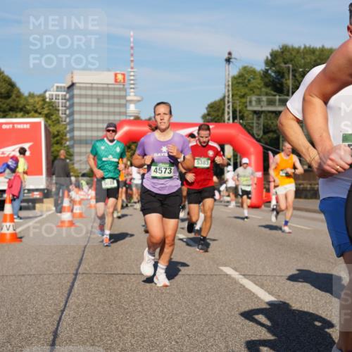 07.09.2025 - BARMER Alsterlauf Yannick Fuchs http://msf.ph/oto/8790969 07.09.2025 09:43:27 Laufen 5028, 4573, 5383, 36, 58, 61 meine-sportfotos.de