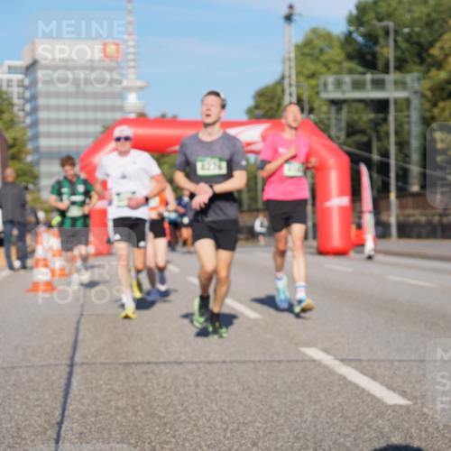 07.09.2025 - BARMER Alsterlauf Yannick Fuchs http://msf.ph/oto/8791022 07.09.2025 09:41:30 Laufen  meine-sportfotos.de