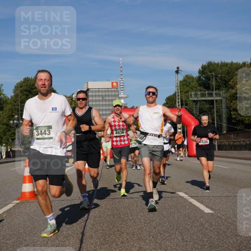 07.09.2025 - BARMER Alsterlauf Yannick Fuchs http://msf.ph/oto/8791124 07.09.2025 09:43:34 Laufen 3443, 4936, 2162, 2836, 16 meine-sportfotos.de