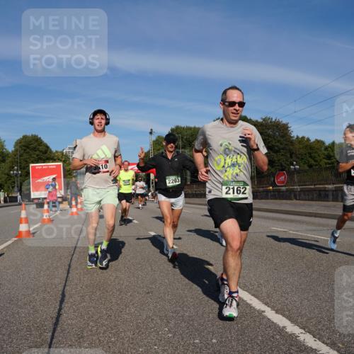 07.09.2025 - BARMER Alsterlauf Yannick Fuchs http://msf.ph/oto/8791218 07.09.2025 09:43:38 Laufen 10, 2203, 2162, 2922 meine-sportfotos.de
