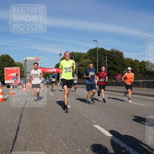 07.09.2025 - BARMER Alsterlauf Yannick Fuchs http://msf.ph/oto/8791228 07.09.2025 09:43:40 Laufen 5772 meine-sportfotos.de