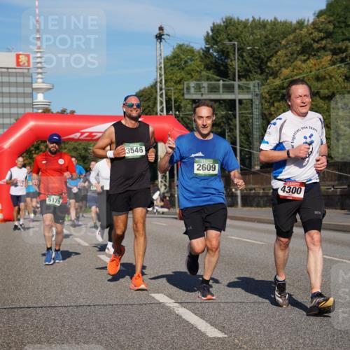 07.09.2025 - BARMER Alsterlauf Yannick Fuchs http://msf.ph/oto/8791374 07.09.2025 09:43:46 Laufen 5179, 3546, 2609, 4300 meine-sportfotos.de