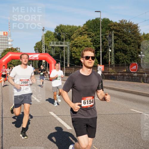 07.09.2025 - BARMER Alsterlauf Yannick Fuchs http://msf.ph/oto/8791378 07.09.2025 09:41:46 Laufen 2960, 8414, 6154 meine-sportfotos.de