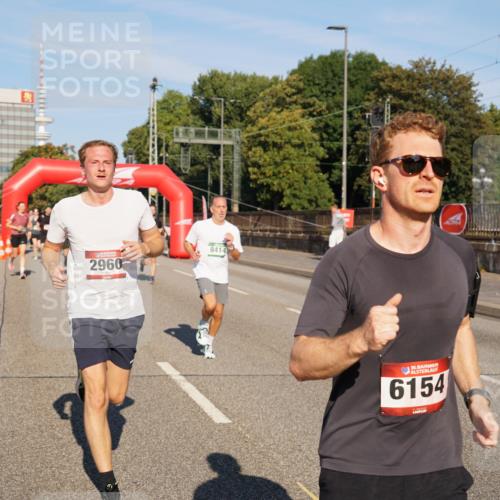 07.09.2025 - BARMER Alsterlauf Yannick Fuchs http://msf.ph/oto/8791390 07.09.2025 09:41:46 Laufen 2960, 8414, 36, 6154 meine-sportfotos.de