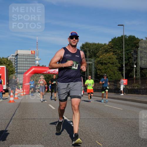 07.09.2025 - BARMER Alsterlauf Yannick Fuchs http://msf.ph/oto/8791591 07.09.2025 09:43:57 Laufen 7001, 18, 4161 meine-sportfotos.de