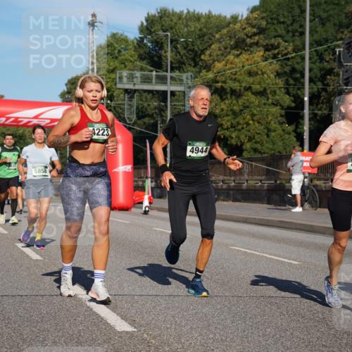 07.09.2025 - BARMER Alsterlauf Yannick Fuchs http://msf.ph/oto/8791657 07.09.2025 09:44:00 Laufen 6710, 5858, 4223, 4944, 5358 meine-sportfotos.de