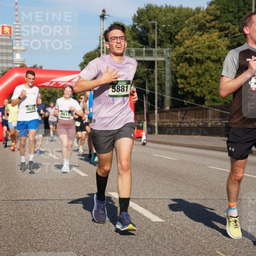07.09.2025 - BARMER Alsterlauf Yannick Fuchs http://msf.ph/oto/8791709 07.09.2025 09:41:57 Laufen 4612, 4611, 5881, 3167 meine-sportfotos.de