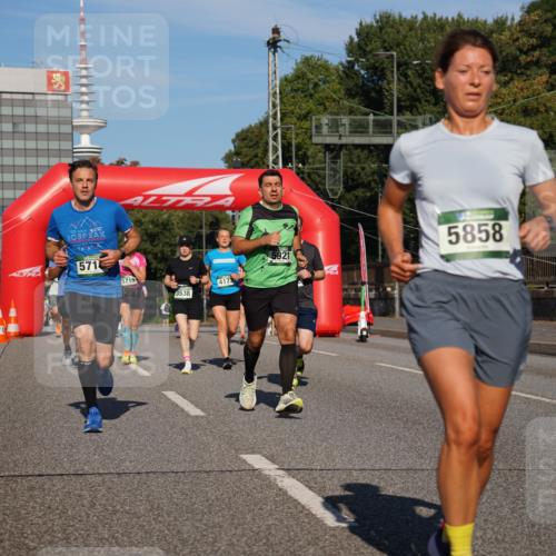 07.09.2025 - BARMER Alsterlauf Yannick Fuchs http://msf.ph/oto/8791752 07.09.2025 09:44:03 Laufen 571, 5715, 3538, 4173, 5921, 5858 meine-sportfotos.de