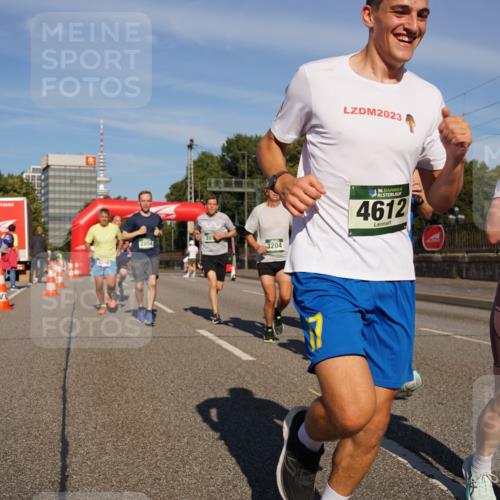 07.09.2025 - BARMER Alsterlauf Yannick Fuchs http://msf.ph/oto/8791778 07.09.2025 09:42:00 Laufen 2854, 3204, 2023, 36, 4612, 136, 4611 meine-sportfotos.de