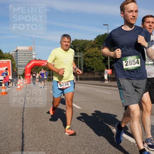 07.09.2025 - BARMER Alsterlauf Yannick Fuchs http://msf.ph/oto/8791854 07.09.2025 09:42:02 Laufen 5338, 36, 2854, 853 meine-sportfotos.de