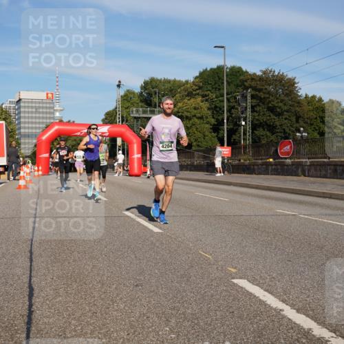 07.09.2025 - BARMER Alsterlauf Yannick Fuchs http://msf.ph/oto/8791884 07.09.2025 09:42:04 Laufen 4204 meine-sportfotos.de