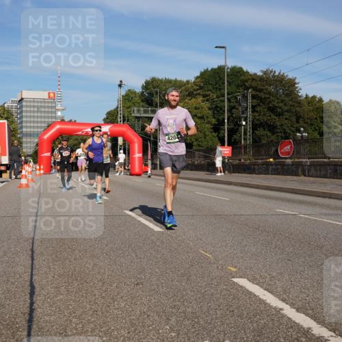 07.09.2025 - BARMER Alsterlauf Yannick Fuchs http://msf.ph/oto/8791890 07.09.2025 09:42:04 Laufen 4363, 4204 meine-sportfotos.de