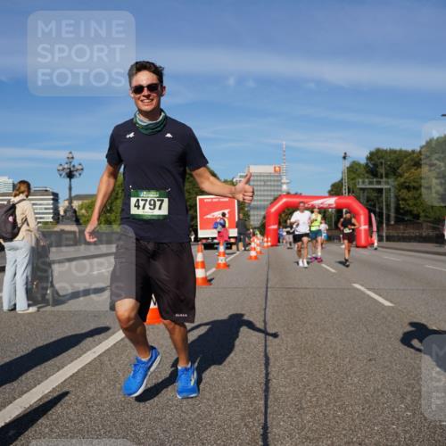 07.09.2025 - BARMER Alsterlauf Yannick Fuchs http://msf.ph/oto/8792066 07.09.2025 09:42:15 Laufen 4797 meine-sportfotos.de