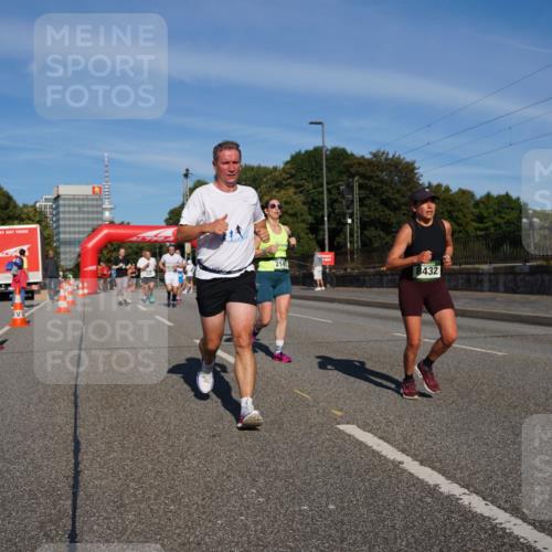 07.09.2025 - BARMER Alsterlauf Yannick Fuchs http://msf.ph/oto/8792140 07.09.2025 09:42:18 Laufen 2147, 8432 meine-sportfotos.de