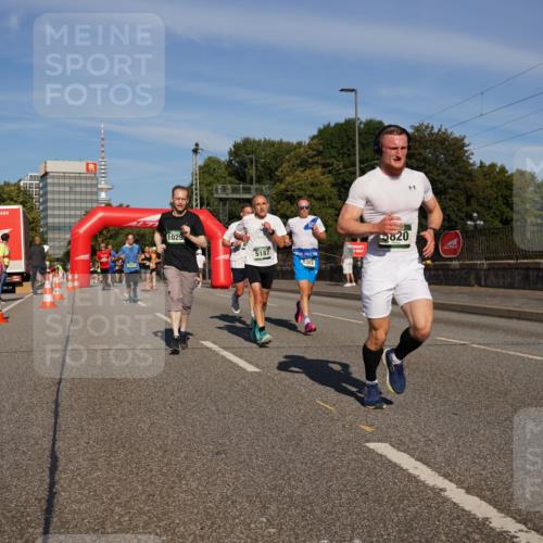 07.09.2025 - BARMER Alsterlauf Yannick Fuchs http://msf.ph/oto/8792223 07.09.2025 09:42:22 Laufen 1029, 5187, 8312, 820 meine-sportfotos.de
