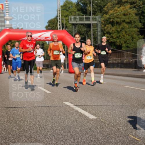 07.09.2025 - BARMER Alsterlauf Yannick Fuchs http://msf.ph/oto/8792289 07.09.2025 09:42:26 Laufen 2881, 4637, 3811 meine-sportfotos.de