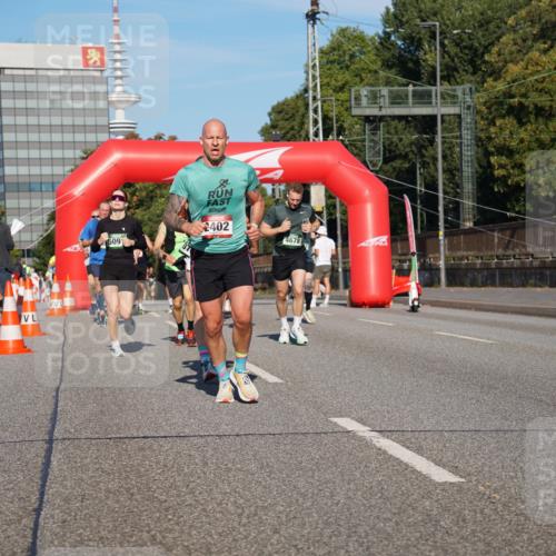 07.09.2025 - BARMER Alsterlauf Yannick Fuchs http://msf.ph/oto/8792434 07.09.2025 09:42:34 Laufen 2402, 509, 4678 meine-sportfotos.de