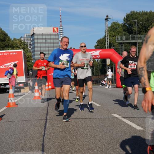07.09.2025 - BARMER Alsterlauf Yannick Fuchs http://msf.ph/oto/8792507 07.09.2025 09:42:38 Laufen 81, 208, 499, 2918 meine-sportfotos.de