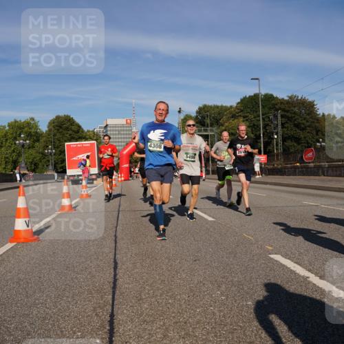 07.09.2025 - BARMER Alsterlauf Yannick Fuchs http://msf.ph/oto/8792539 07.09.2025 09:42:39 Laufen 4308, 2918, 5499, 442 meine-sportfotos.de