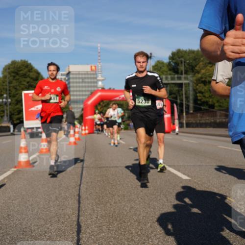 07.09.2025 - BARMER Alsterlauf Yannick Fuchs http://msf.ph/oto/8792556 07.09.2025 09:42:40 Laufen 5230, 801, 36, 430 meine-sportfotos.de
