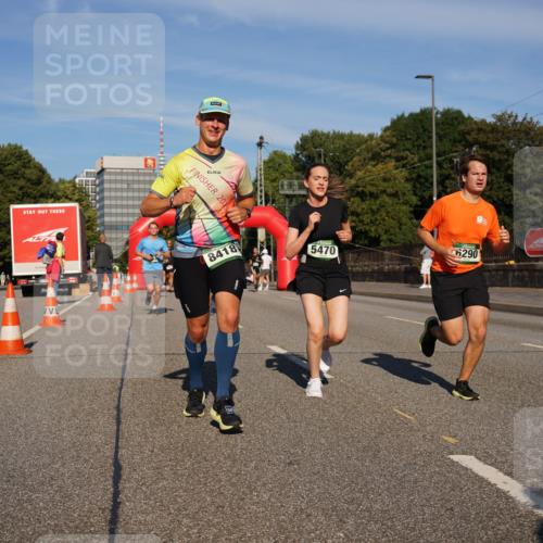 07.09.2025 - BARMER Alsterlauf Yannick Fuchs http://msf.ph/oto/8792713 07.09.2025 09:42:48 Laufen 201, 8418, 5470, 6290 meine-sportfotos.de