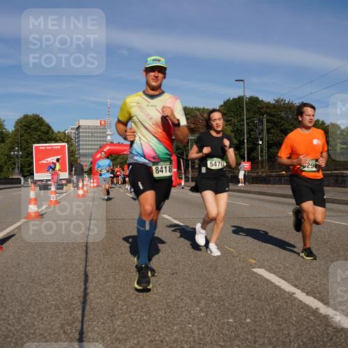 07.09.2025 - BARMER Alsterlauf Yannick Fuchs http://msf.ph/oto/8792734 07.09.2025 09:42:49 Laufen 20, 8418, 5470, 290 meine-sportfotos.de