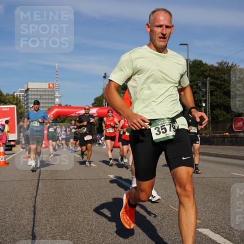 07.09.2025 - BARMER Alsterlauf Yannick Fuchs http://msf.ph/oto/8792883 07.09.2025 09:42:54 Laufen 8415, 3728, 5372, 3579 meine-sportfotos.de