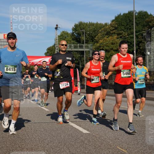 07.09.2025 - BARMER Alsterlauf Yannick Fuchs http://msf.ph/oto/8792900 07.09.2025 09:42:55 Laufen 8415, 290, 377, 5215, 3728, 5372, 5460, 5441 meine-sportfotos.de