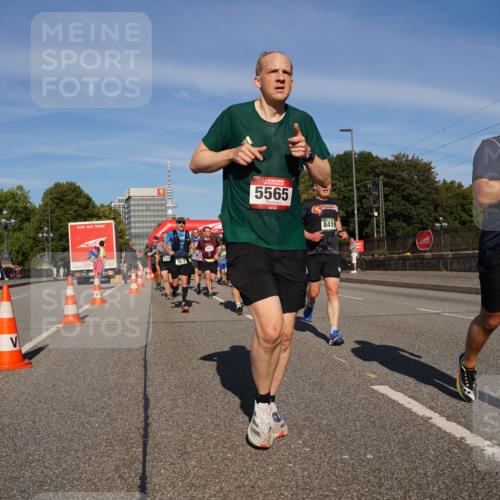 07.09.2025 - BARMER Alsterlauf Yannick Fuchs http://msf.ph/oto/8793026 07.09.2025 09:42:59 Laufen 232, 3812, 5565, 8419, 5215 meine-sportfotos.de