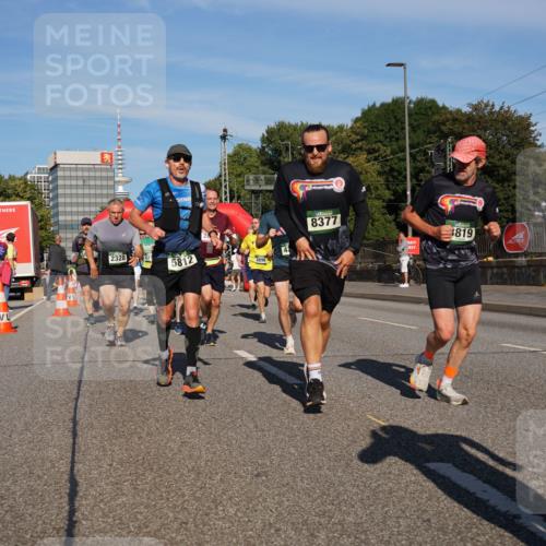 07.09.2025 - BARMER Alsterlauf Yannick Fuchs http://msf.ph/oto/8793054 07.09.2025 09:43:00 Laufen 2328, 5812, 3896, 8377, 819 meine-sportfotos.de