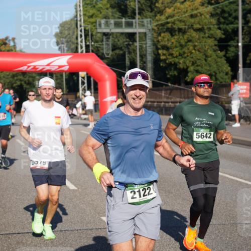 07.09.2025 - BARMER Alsterlauf Yannick Fuchs http://msf.ph/oto/8793329 07.09.2025 09:43:11 Laufen 3518, 5579, 2122, 5642 meine-sportfotos.de