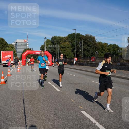 07.09.2025 - BARMER Alsterlauf Yannick Fuchs http://msf.ph/oto/8793393 07.09.2025 09:43:13 Laufen 3518, 8240 meine-sportfotos.de