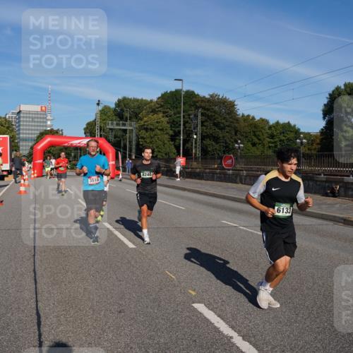 07.09.2025 - BARMER Alsterlauf Yannick Fuchs http://msf.ph/oto/8793401 07.09.2025 09:43:13 Laufen 3518, 8240, 6133 meine-sportfotos.de