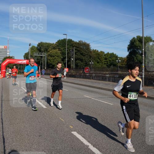 07.09.2025 - BARMER Alsterlauf Yannick Fuchs http://msf.ph/oto/8793410 07.09.2025 09:43:14 Laufen 3518, 6133 meine-sportfotos.de