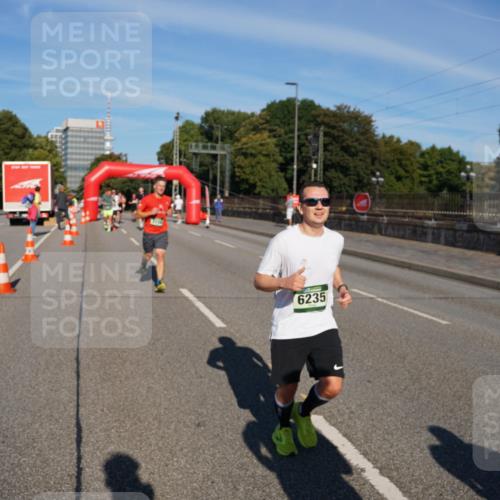 07.09.2025 - BARMER Alsterlauf Yannick Fuchs http://msf.ph/oto/8793438 07.09.2025 09:43:16 Laufen 6235 meine-sportfotos.de