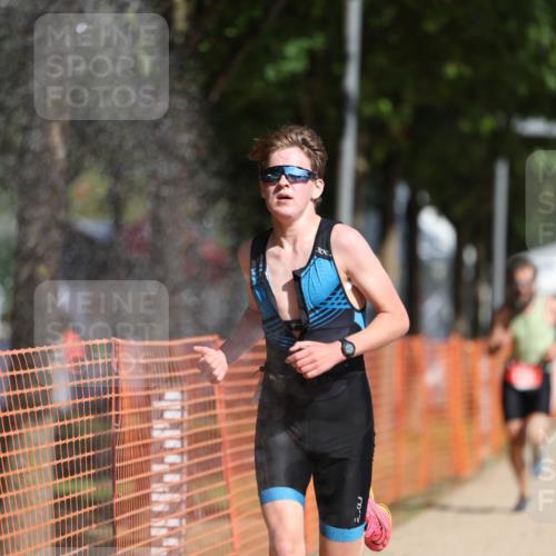 07.09.2025 - 19. Norderstedt Triathlon Michael Strokosch http://msf.ph/oto/8793634 07.09.2025 11:49:00 Laufen 196, 1171, 1355, 1394 meine-sportfotos.de