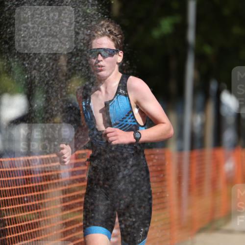 07.09.2025 - 19. Norderstedt Triathlon Michael Strokosch http://msf.ph/oto/8793649 07.09.2025 11:49:00 Laufen 196, 1171, 1355, 1394 meine-sportfotos.de