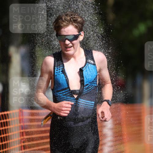 07.09.2025 - 19. Norderstedt Triathlon Michael Strokosch http://msf.ph/oto/8793657 07.09.2025 11:49:01 Laufen 196, 1171, 1355, 1394 meine-sportfotos.de